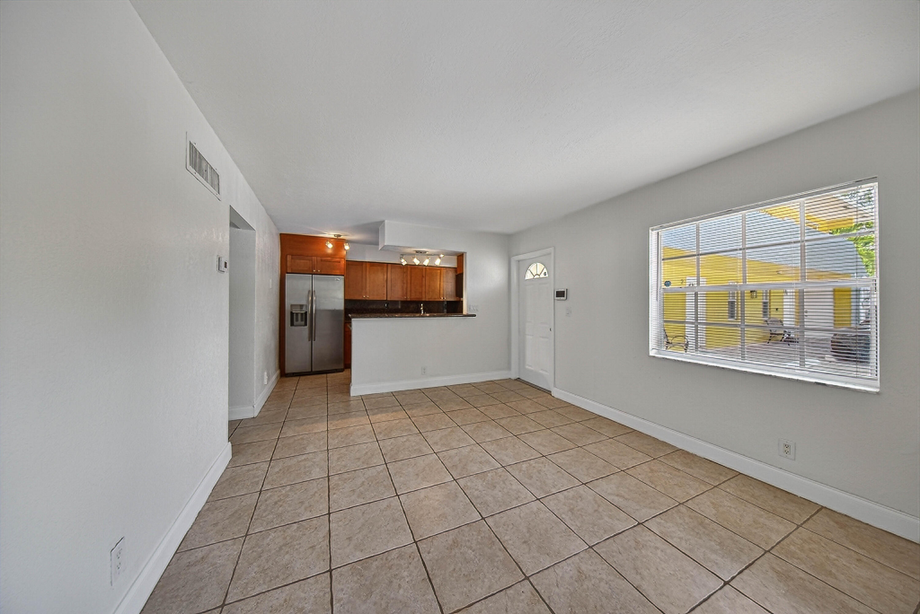 WILTON LAKE CONDOMINIUM - Residential Lease