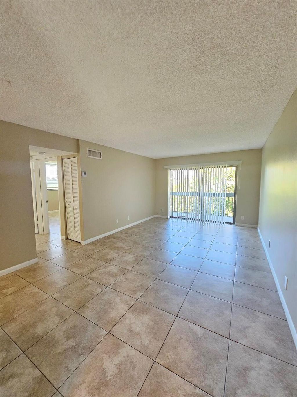 Photo of 1750 N Congress Avenue #405, West Palm Beach, FL 33401 (MLS # R11007646)