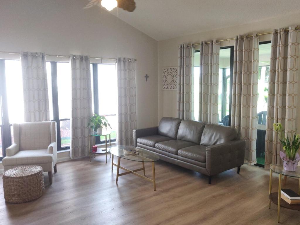 4024 SW Osprey Creek Way