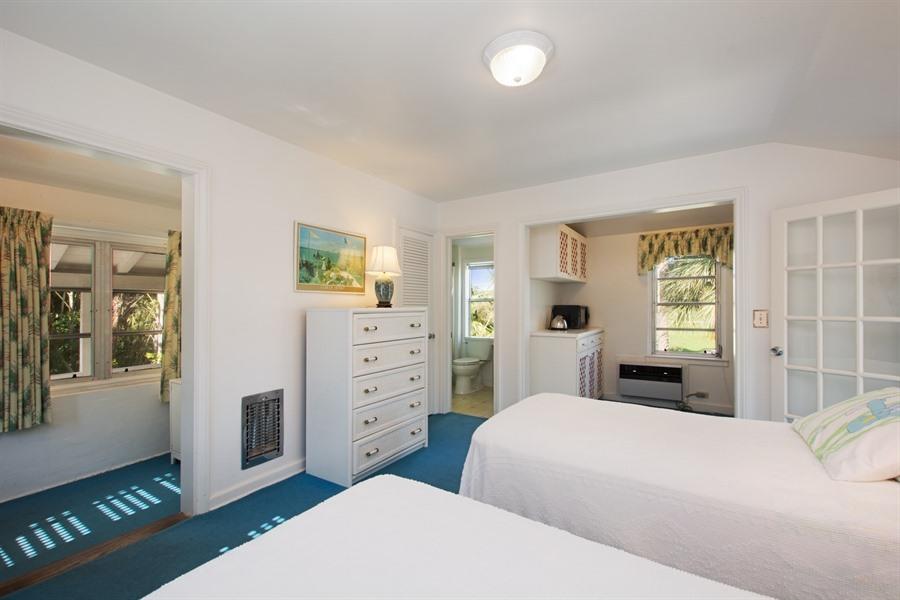 REVERIE - Residential