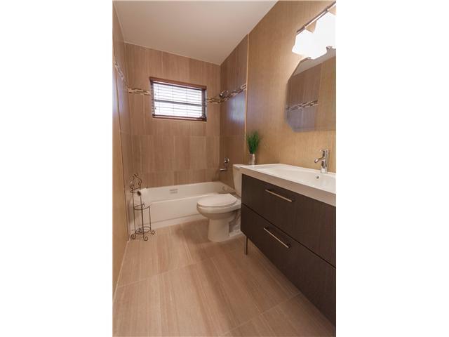 SANTAMARIA HARBOR 28-27 B - Residential Lease