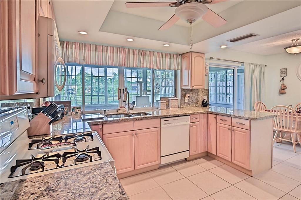 Sunrise Golf Village Sec - Residential