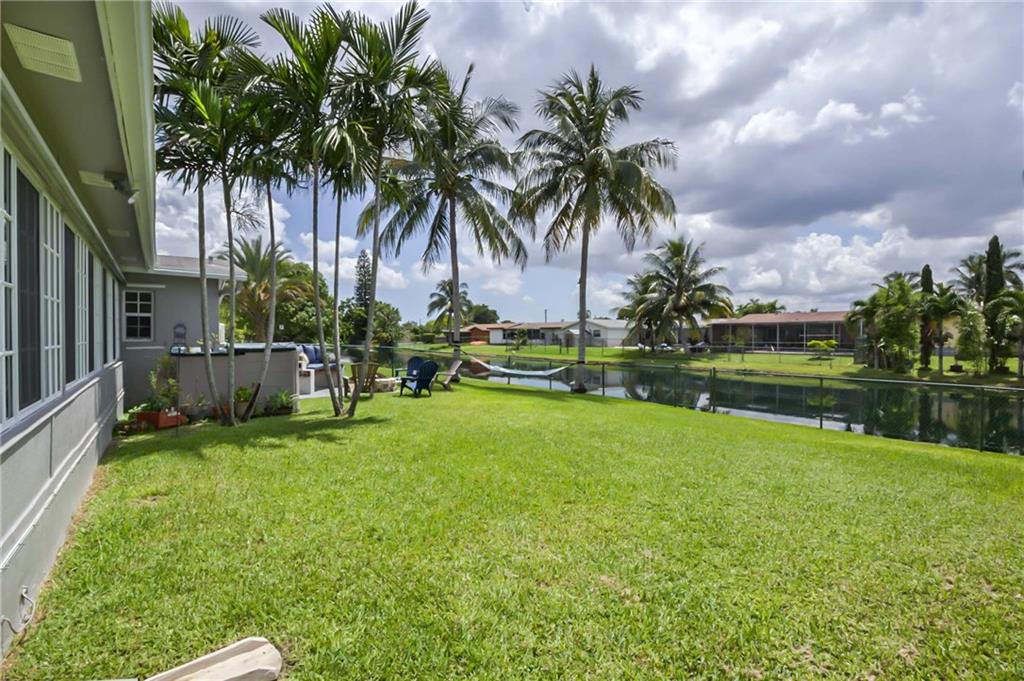 Sunrise Golf Village Sec - Residential