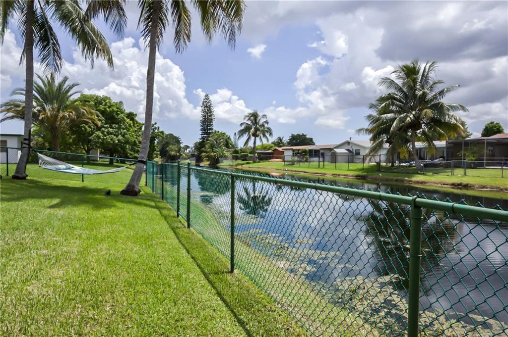 Sunrise Golf Village Sec - Residential