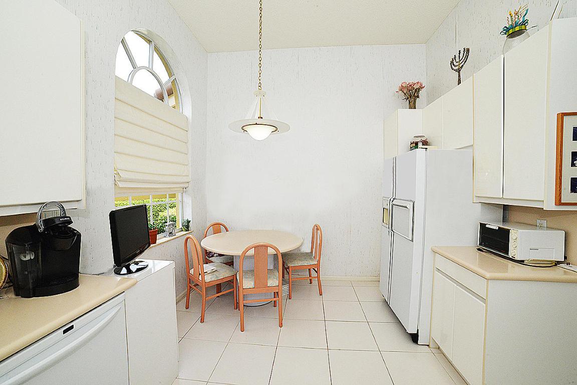 BANYANS - Residential Lease