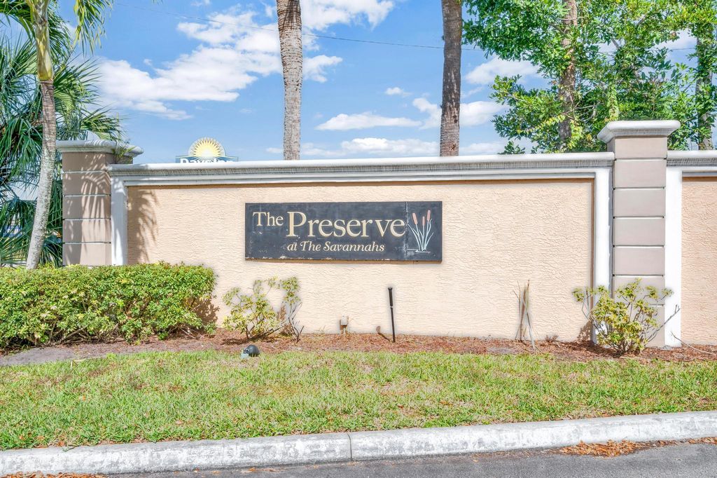 Photo of 1721 N Dovetail Drive #B, Fort Pierce, FL 34982 (MLS # R10956492)