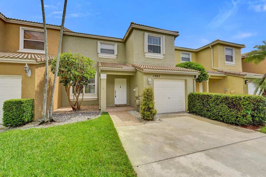 Photo of 1365 NW 154th Lane, Pembroke Pines, FL 33028 (MLS # B26074085)