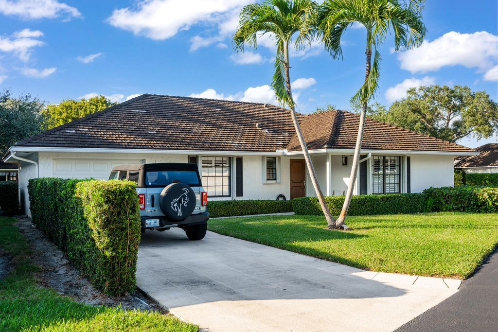Photo of 11340 Briarwood Place, North Palm Beach, FL 33408 (MLS # B26010390)