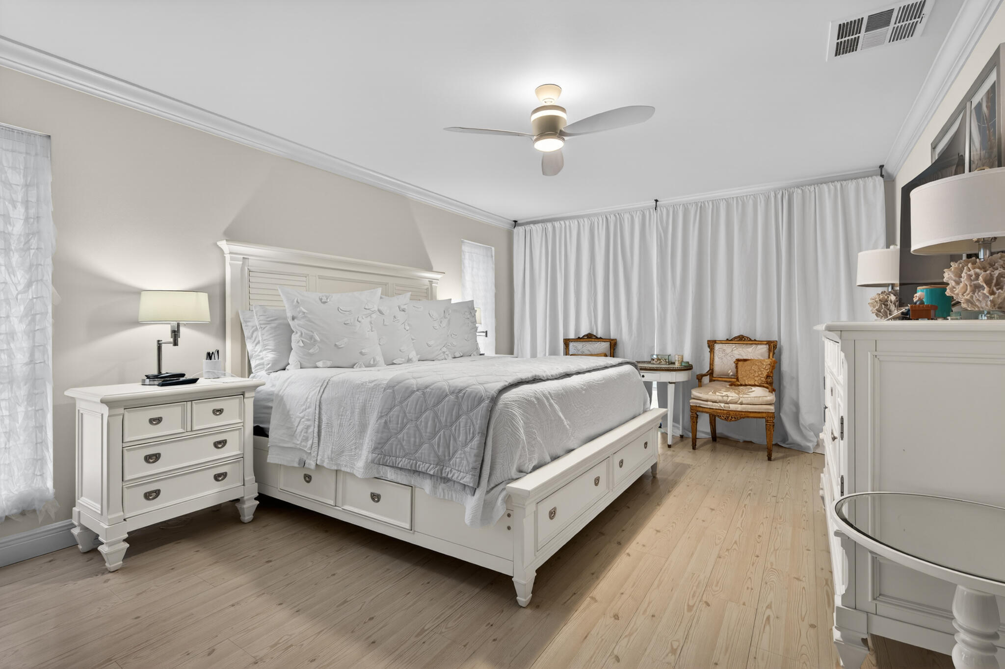 TWELVE OAKS CONDO - Residential