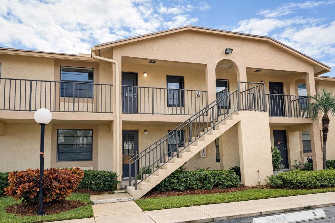 BOCA COVE - Residential