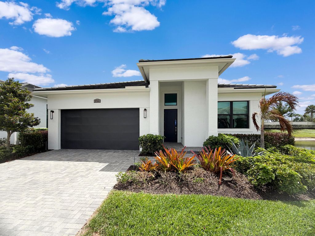 Photo of 2744 SE Ashfield Drive, Port Saint Lucie, FL 34984 (MLS # B26011799)