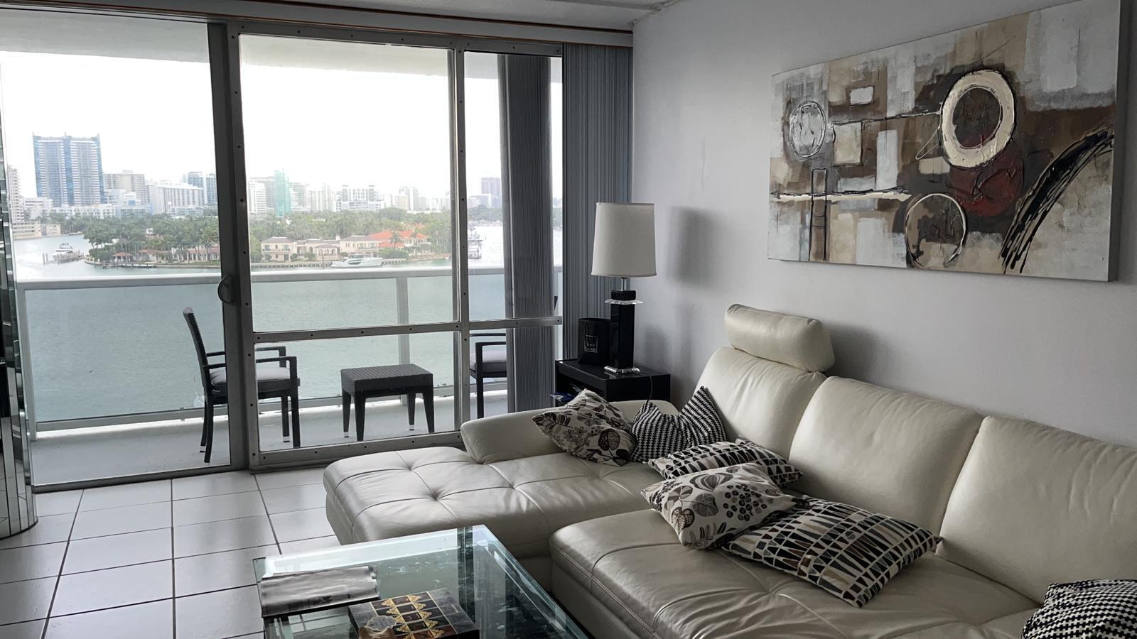 900 Bay Drive 706