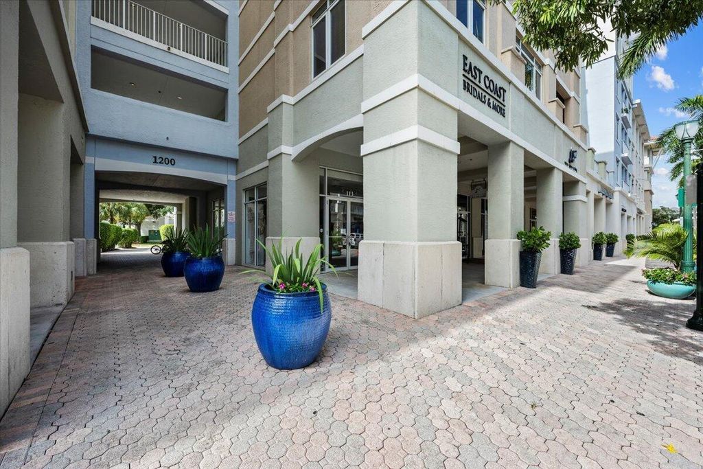 Photo of 1200 Town Center Drive #207, Jupiter, FL 33458 (MLS # R11110161)