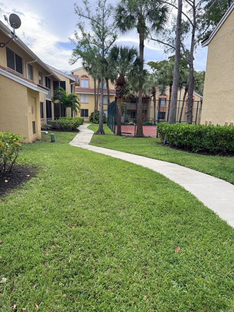 NAPOLI GARDENS AT CORAL SPRINGS - Residential Lease