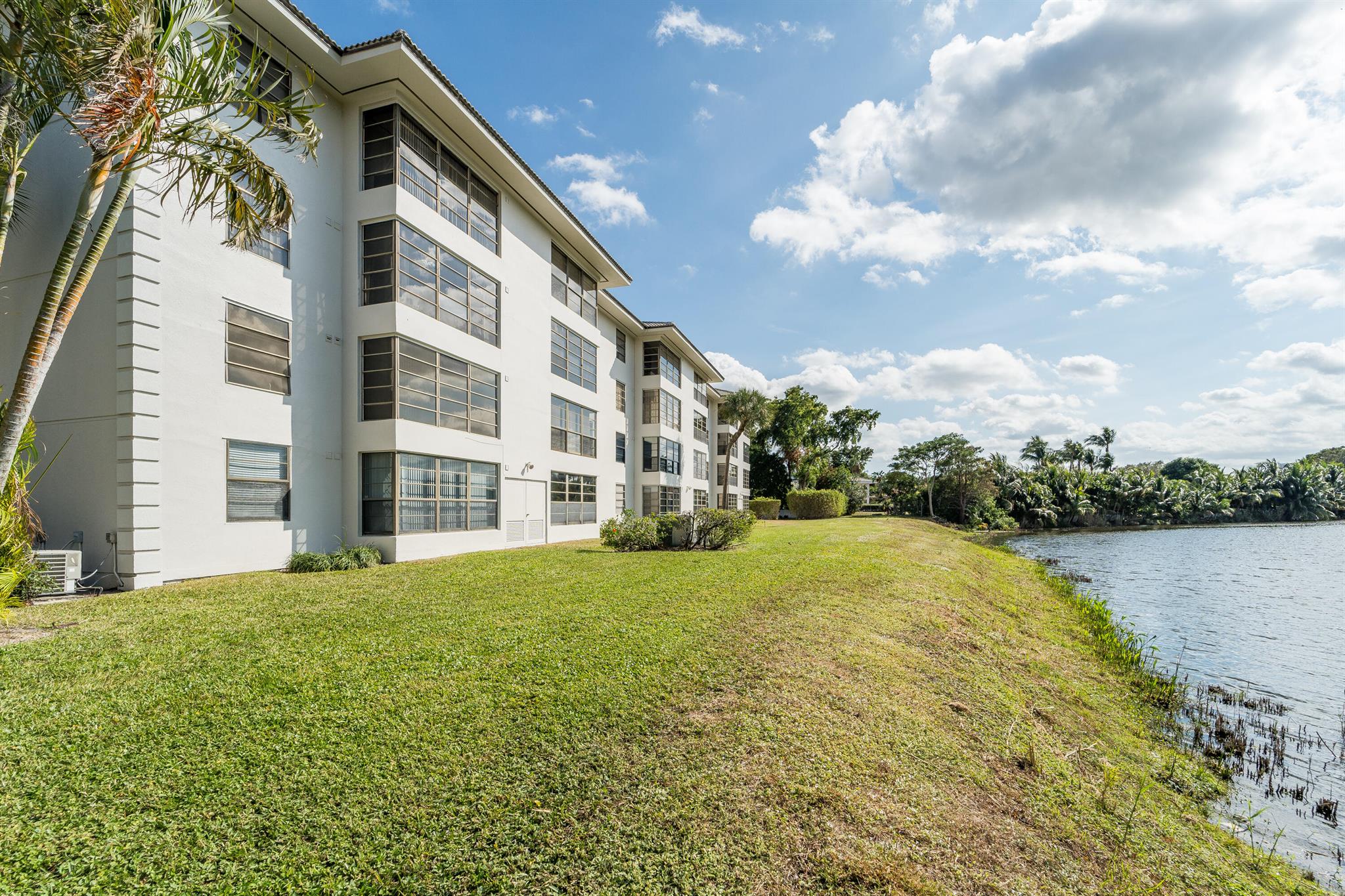 WHITEHALL CONDO OF THE LA - Commercial Sale
