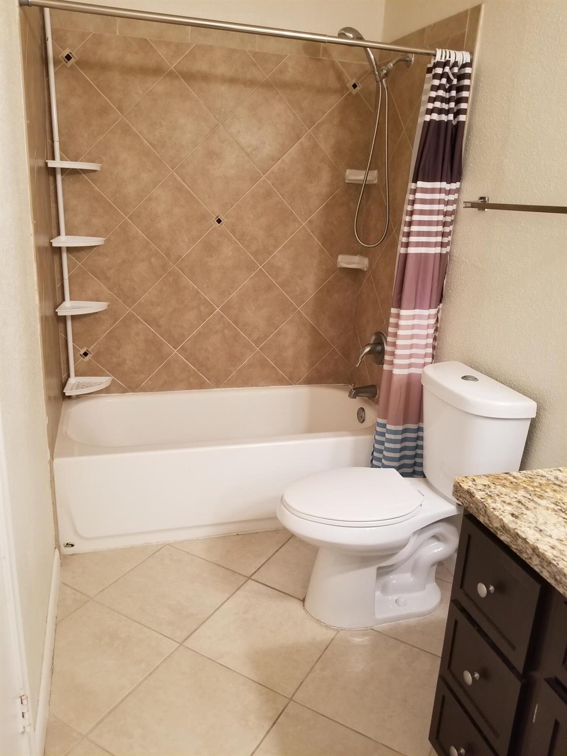 SAVANNAH AT RIVERSIDE CONDO - Residential Lease