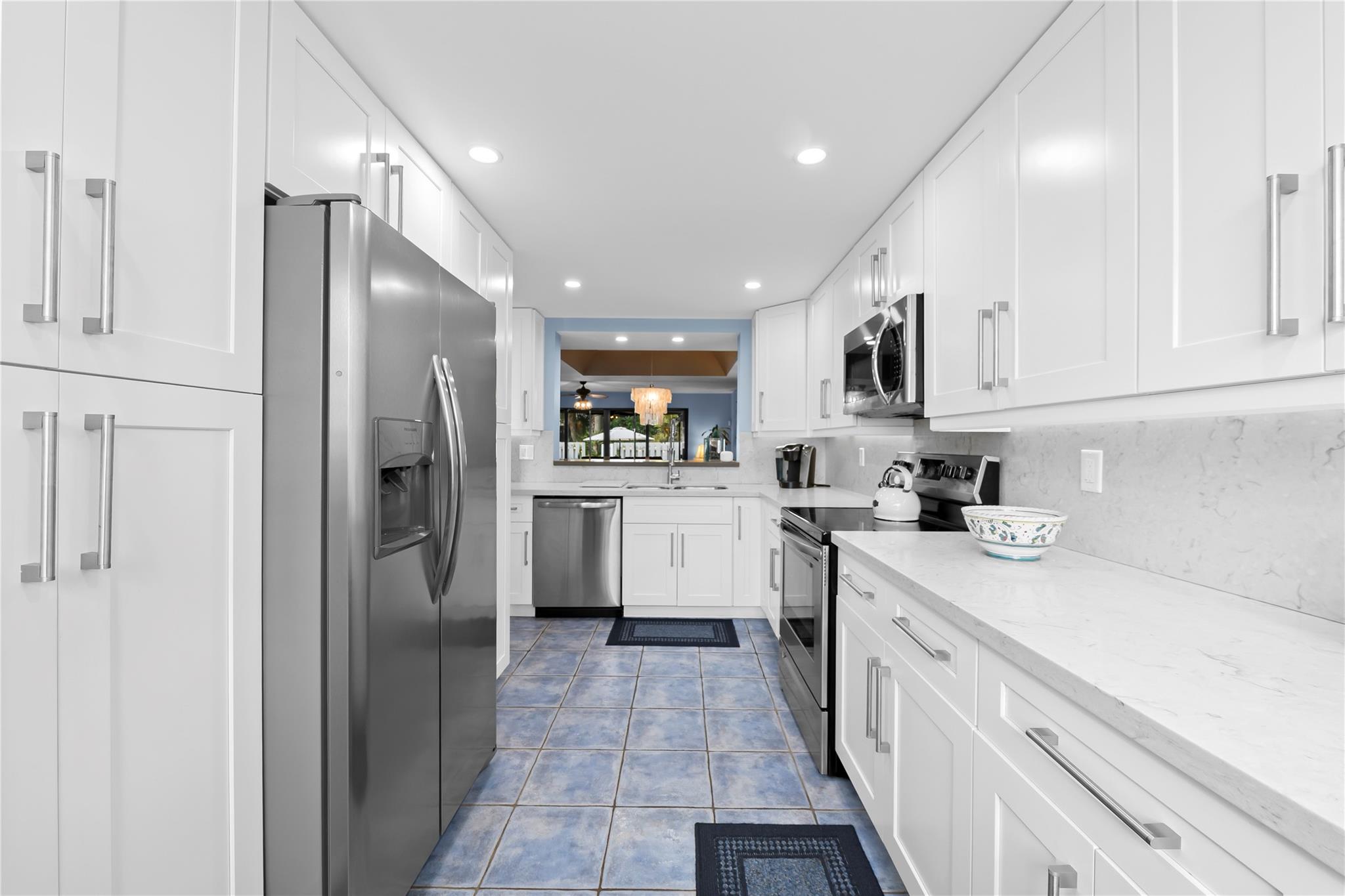 WATERSEDGE - Residential