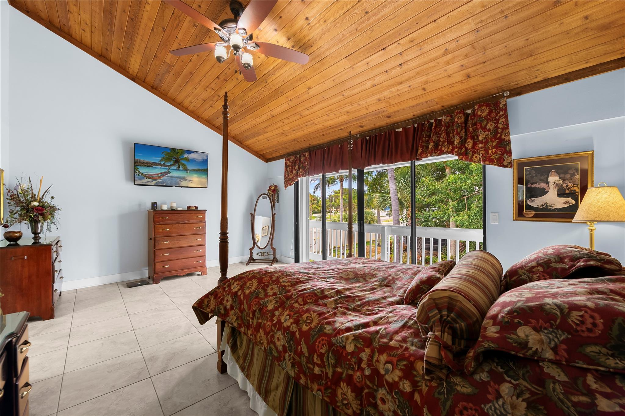 WATERSEDGE - Residential