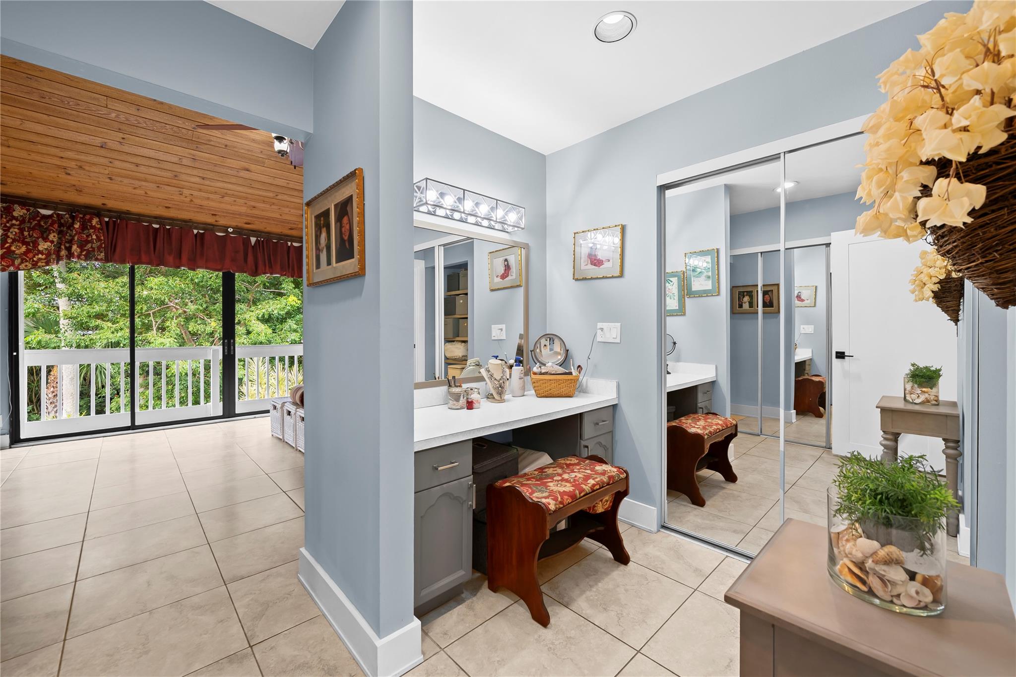 WATERSEDGE - Residential