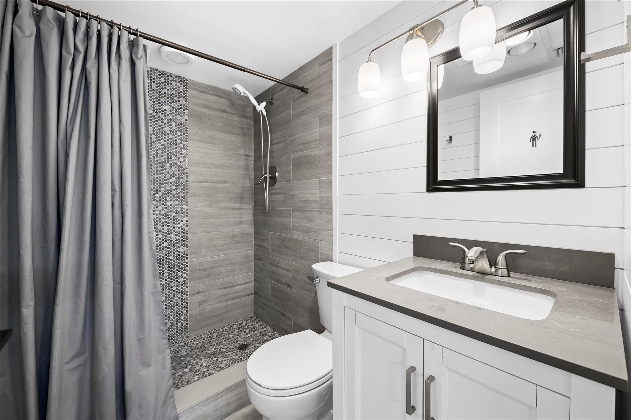 WATERSEDGE - Residential