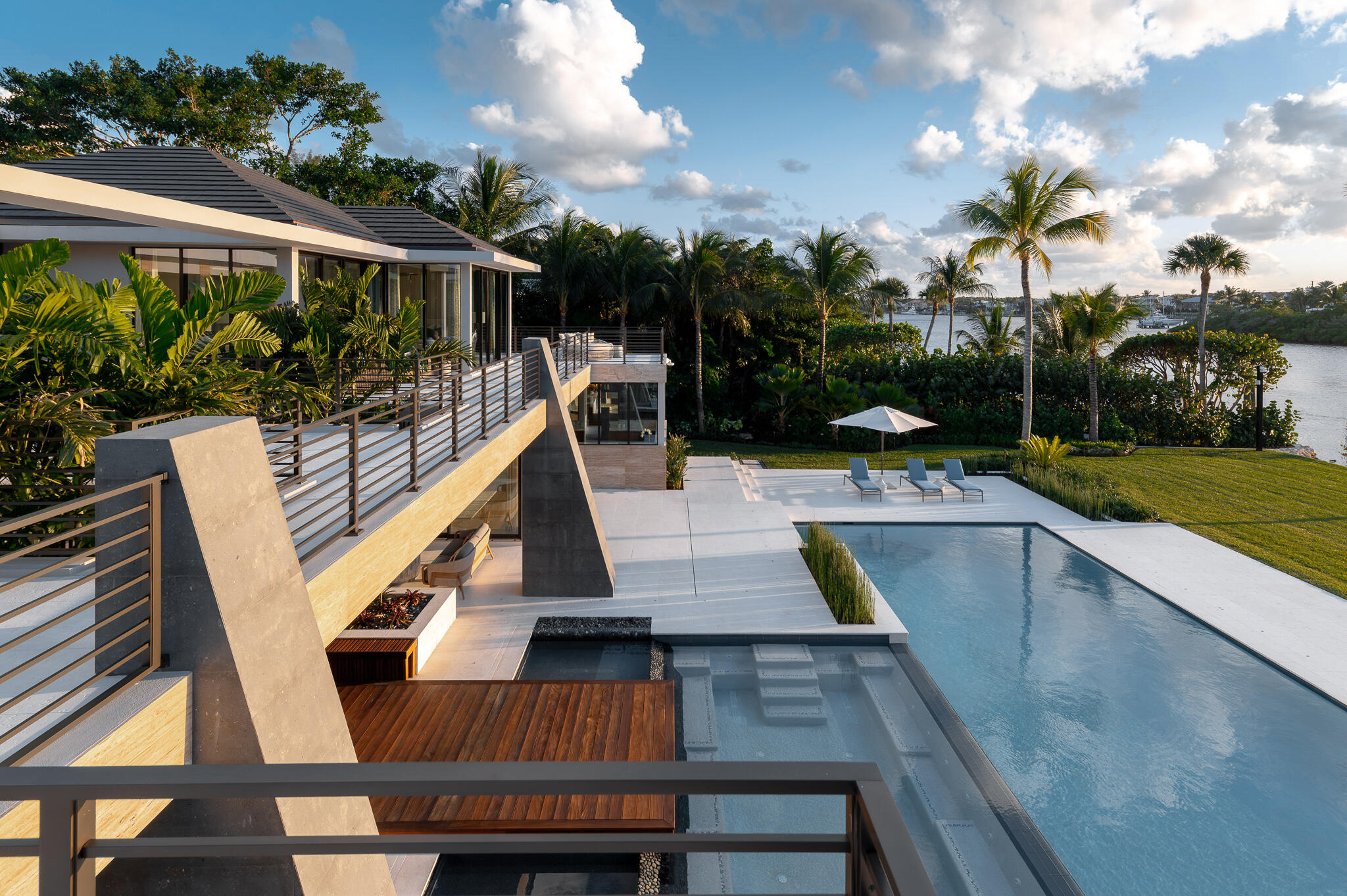 Jupiter Island - Residential