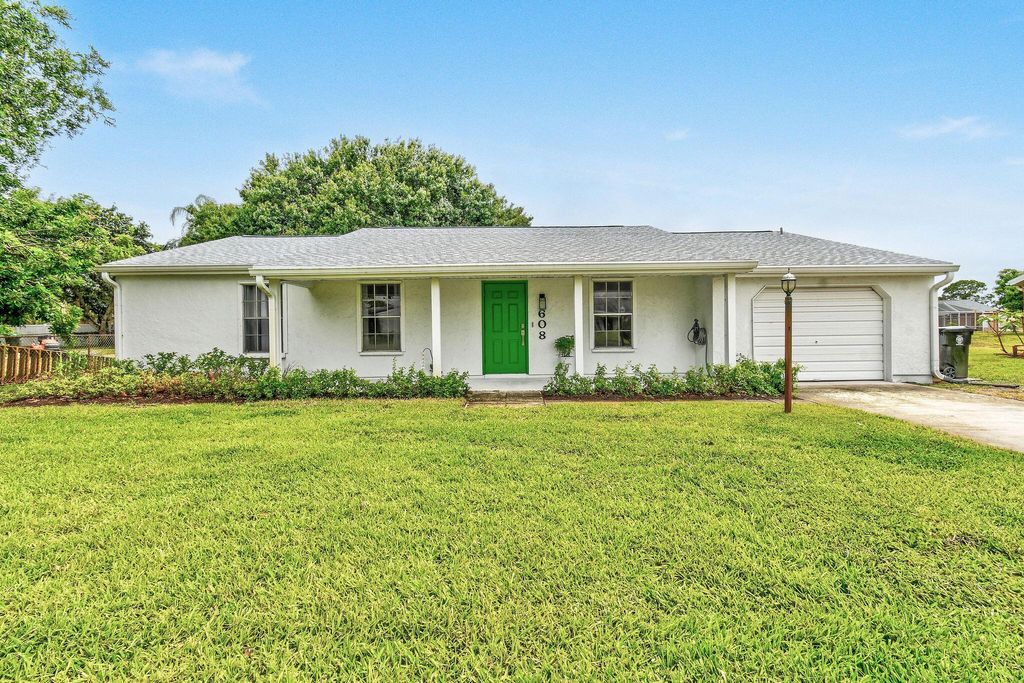 Photo of 608 SW Everett Court, Port Saint Lucie, FL 34953 (MLS # R11087475)