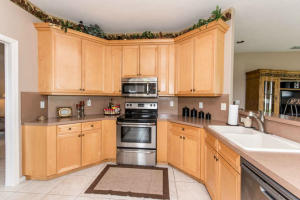 WELLINGTON SHORES - Residential