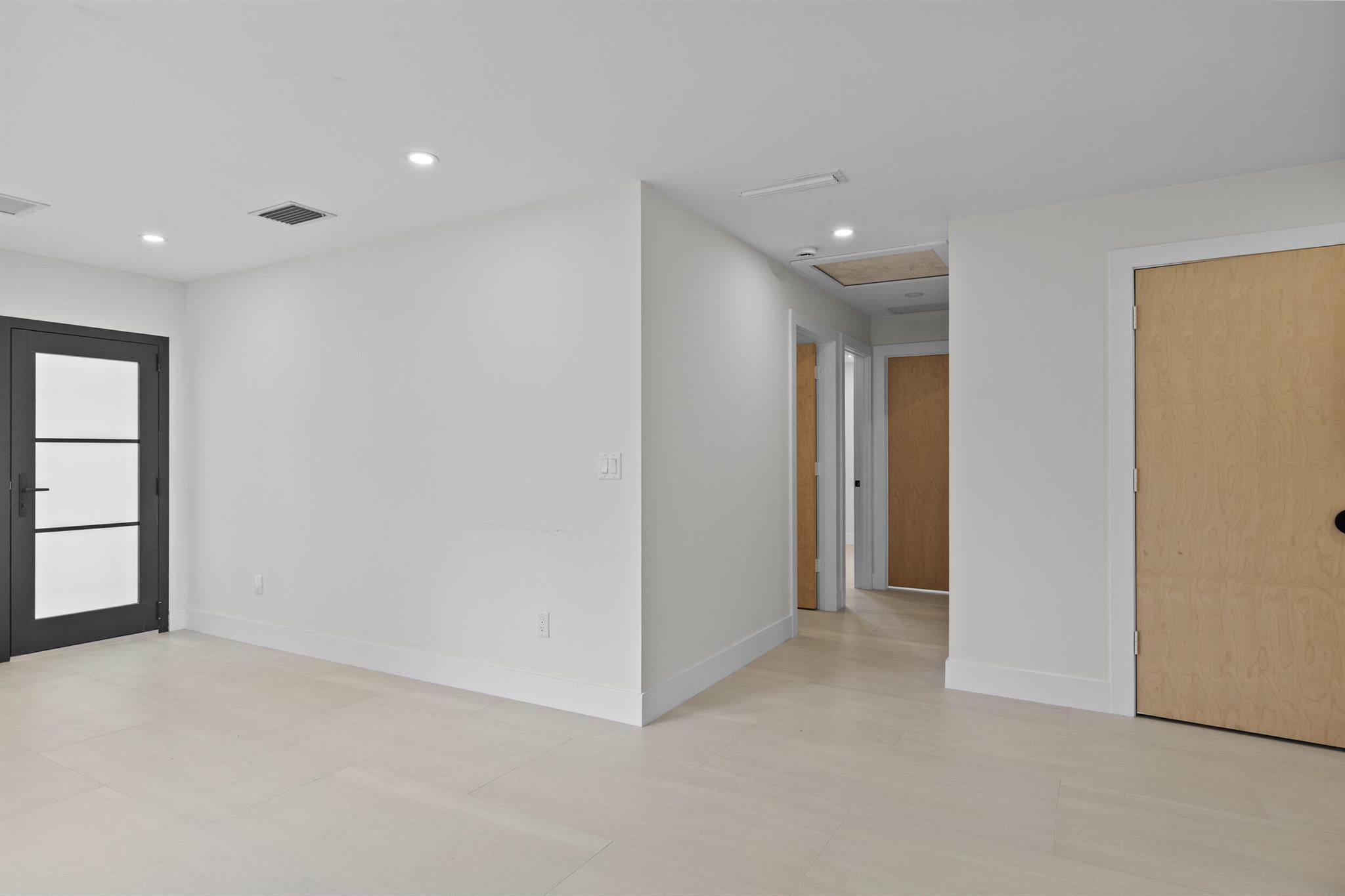 HILLSIDE PARK IN - Residential