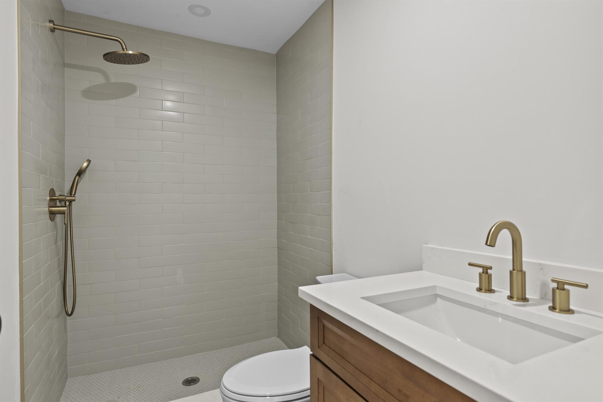 HILLSIDE PARK IN - Residential