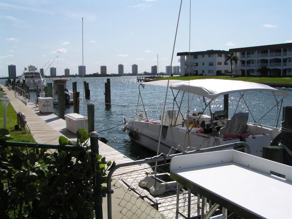 Photo of 108 Paradise Harbour Boulevard #306, North Palm Beach, FL 33408 (MLS # R10872510)