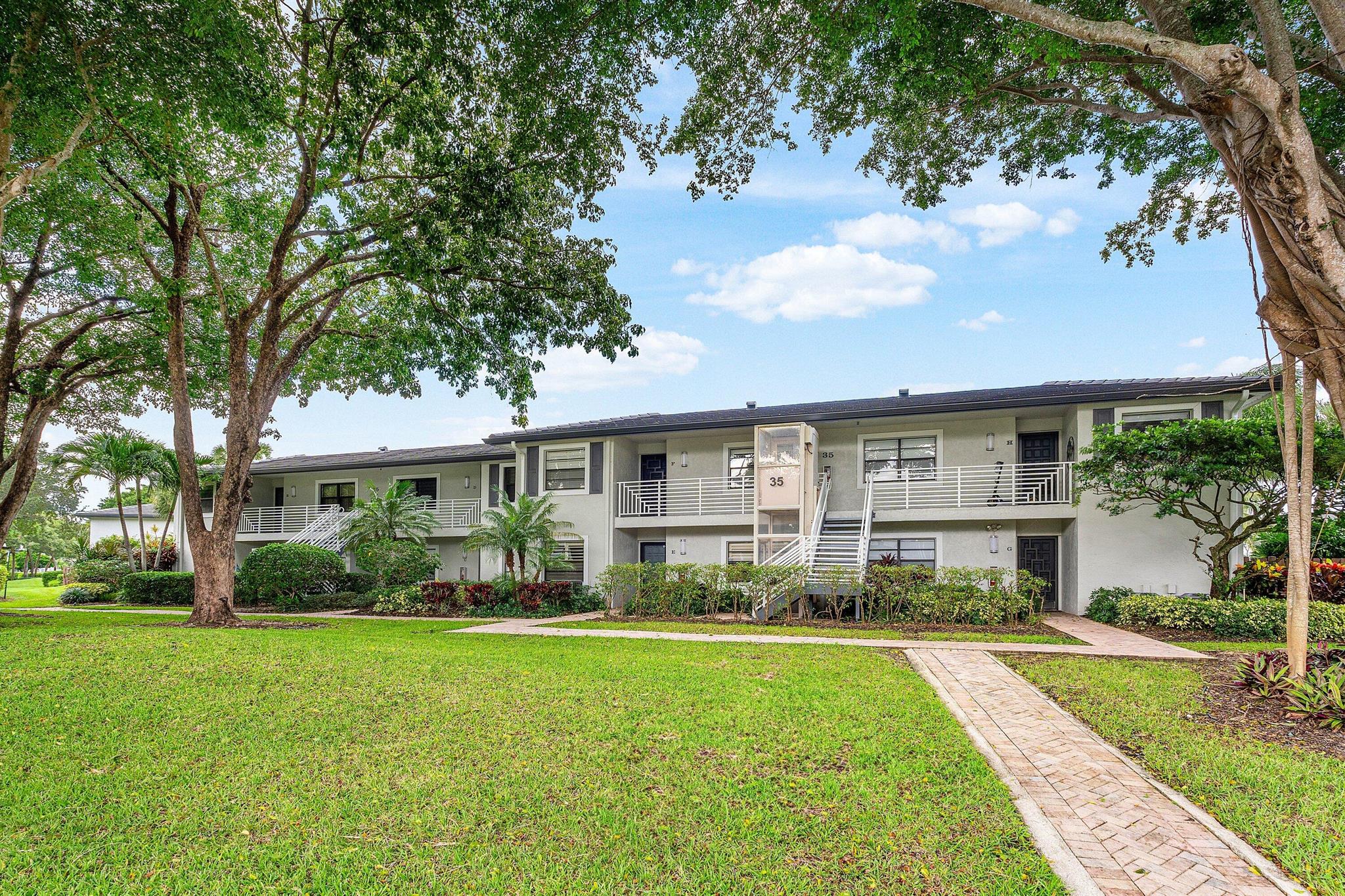 SOUTHPORT AT HUNTERS RUN - Residential