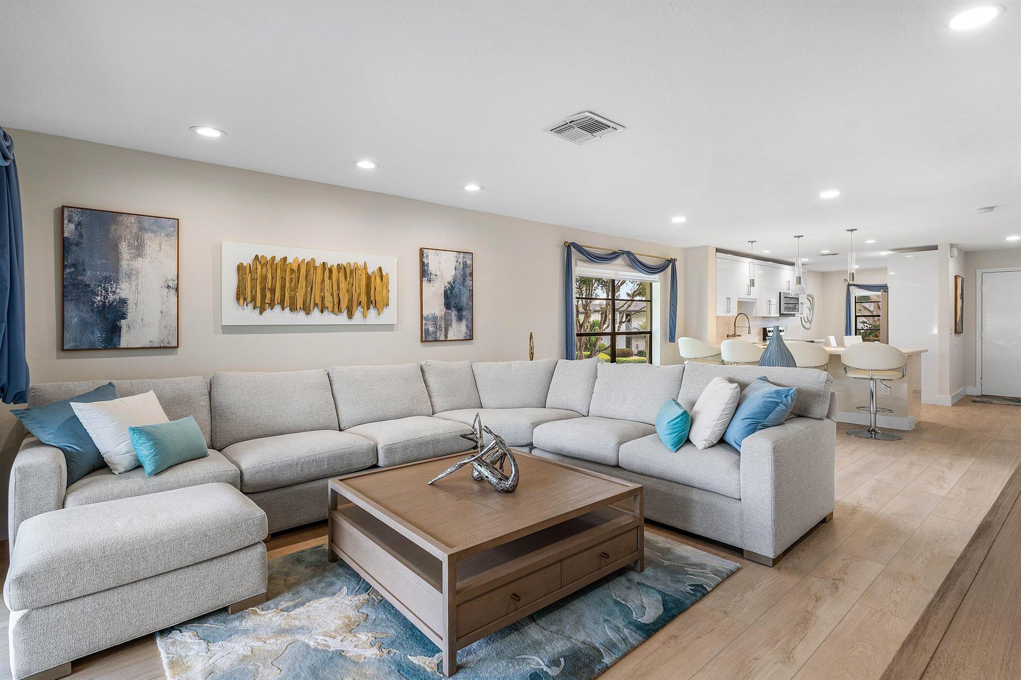 SOUTHPORT AT HUNTERS RUN - Residential