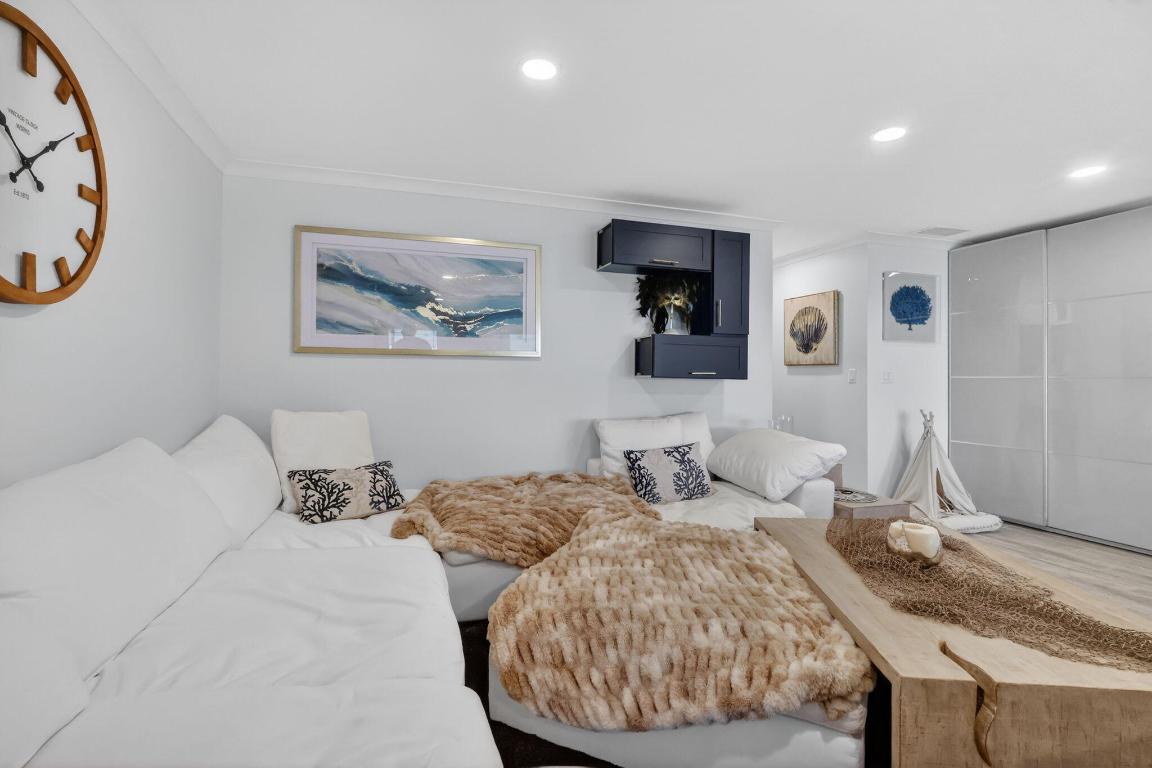 HIGH POINT OF DELRAY BEACH CONDO SEC I - Residential Lease