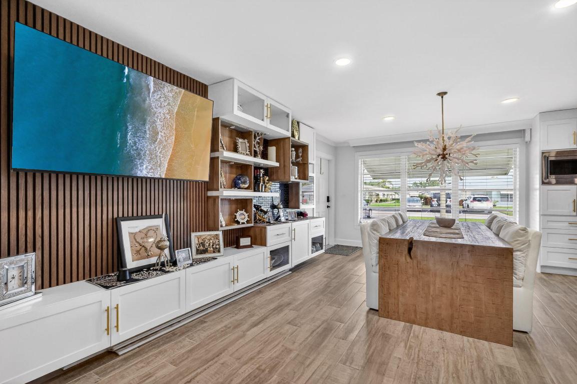 HIGH POINT OF DELRAY BEACH CONDO SEC I - Residential Lease