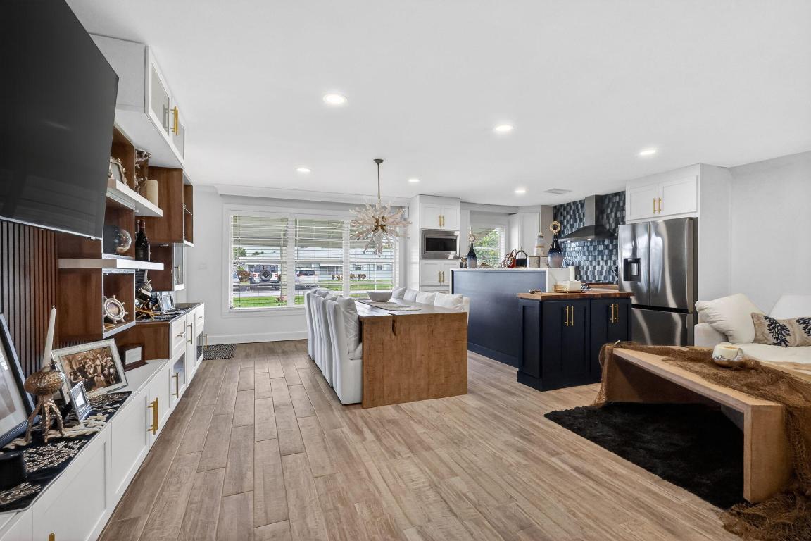 HIGH POINT OF DELRAY BEACH CONDO SEC I - Residential Lease