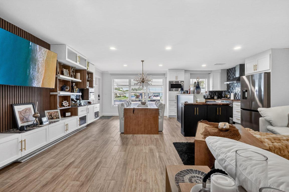 HIGH POINT OF DELRAY BEACH CONDO SEC I - Residential Lease