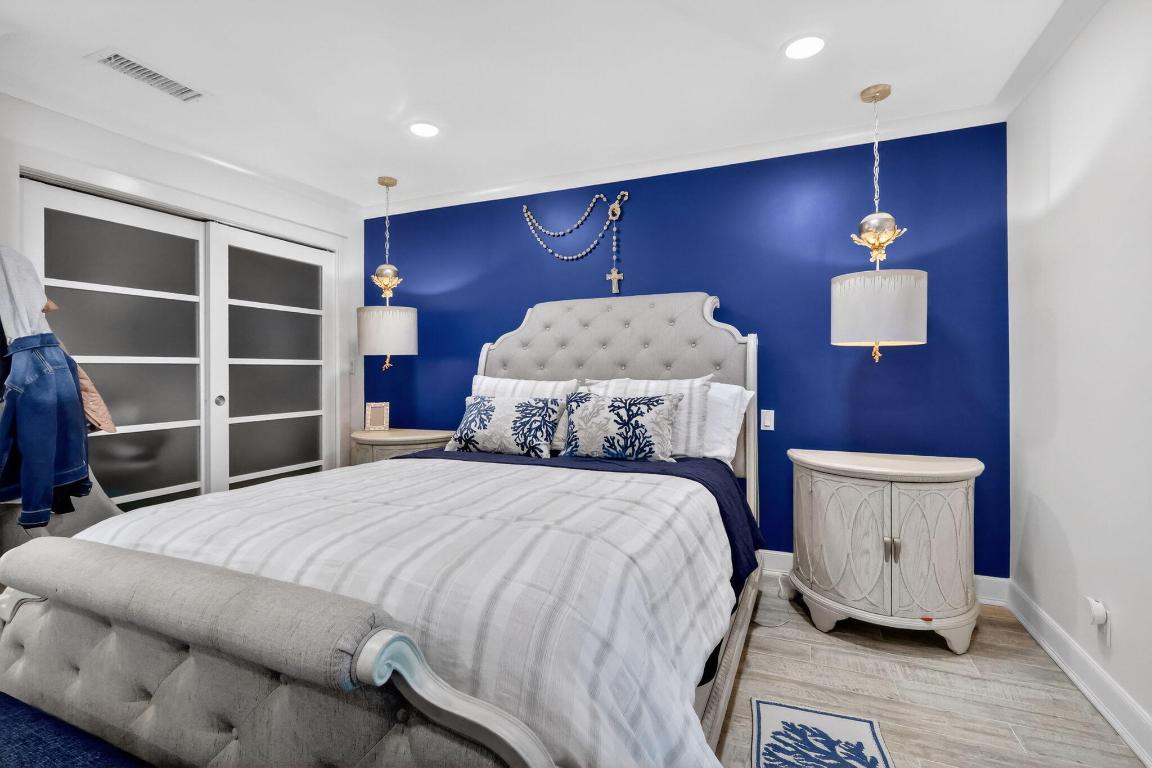 HIGH POINT OF DELRAY BEACH CONDO SEC I - Residential Lease