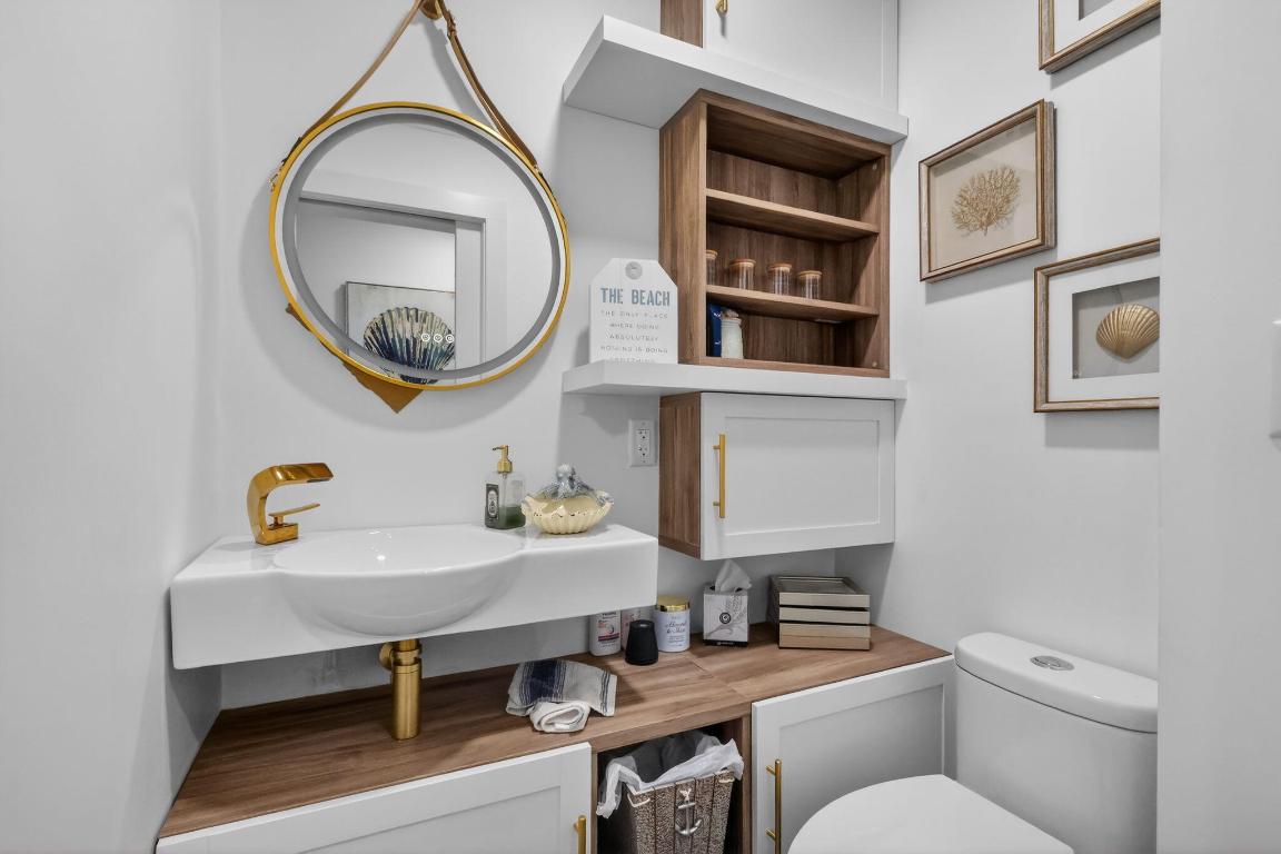 HIGH POINT OF DELRAY BEACH CONDO SEC I - Residential Lease