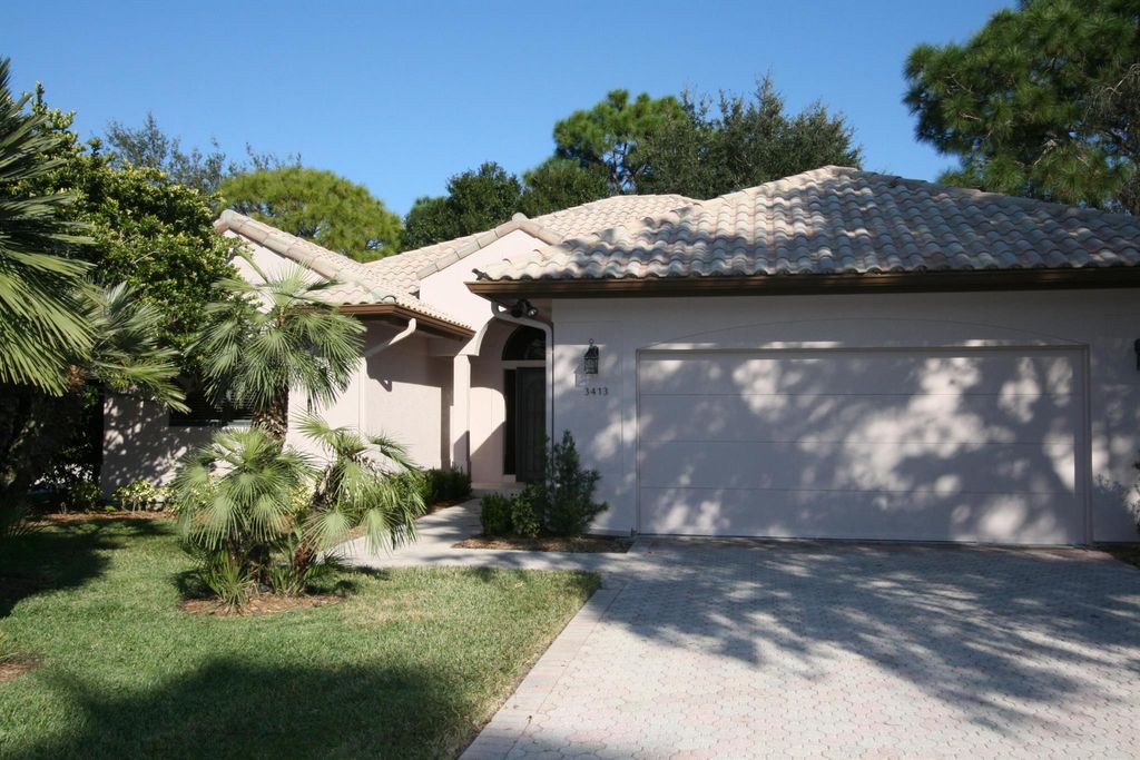 Photo of 3413 SE Putnam Court, Stuart, FL 34997 (MLS # R10892992)