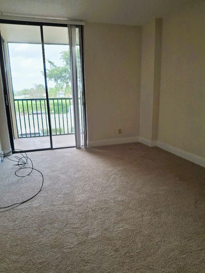 Lake Emerald - Residential Lease