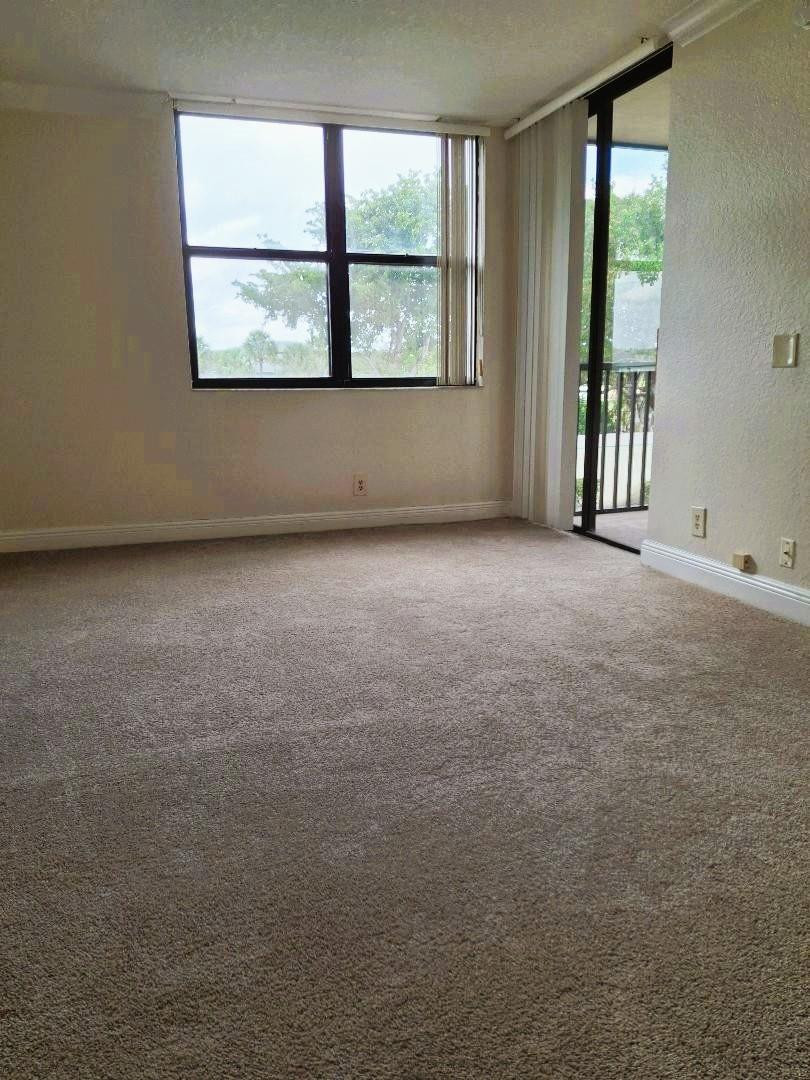 Lake Emerald - Residential Lease