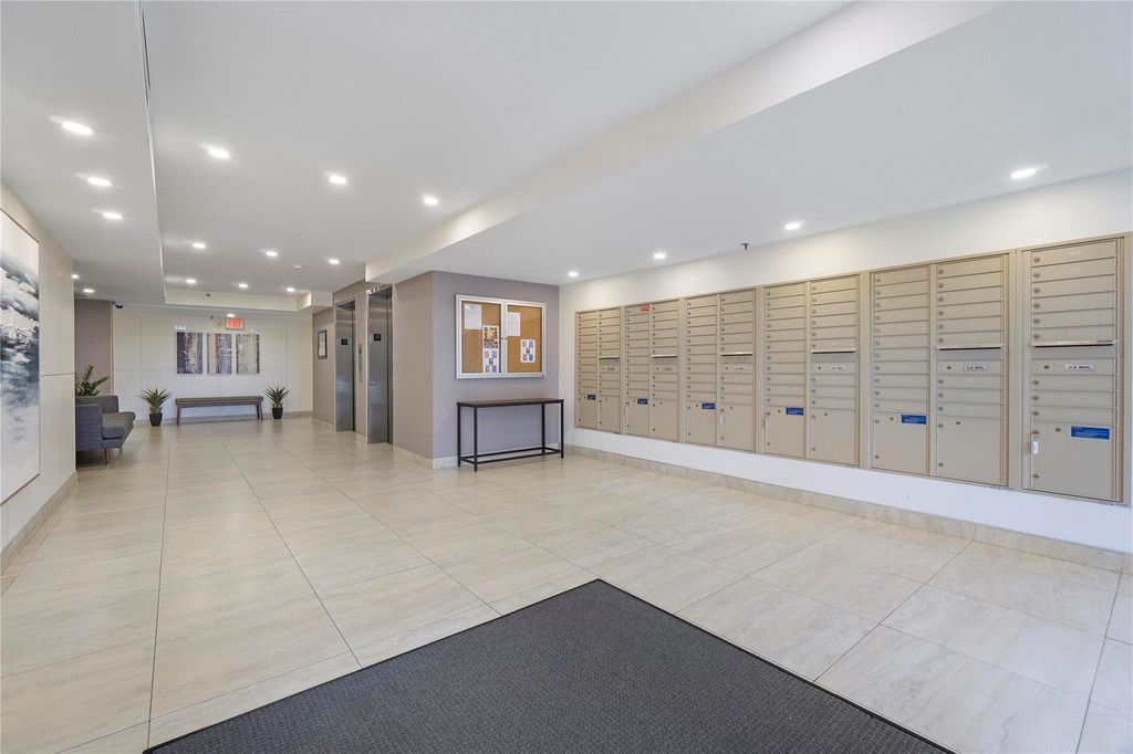 Photo of 105 Lake Emerald Drive #201, Fort Lauderdale, FL 33309 (MLS # F10554014)