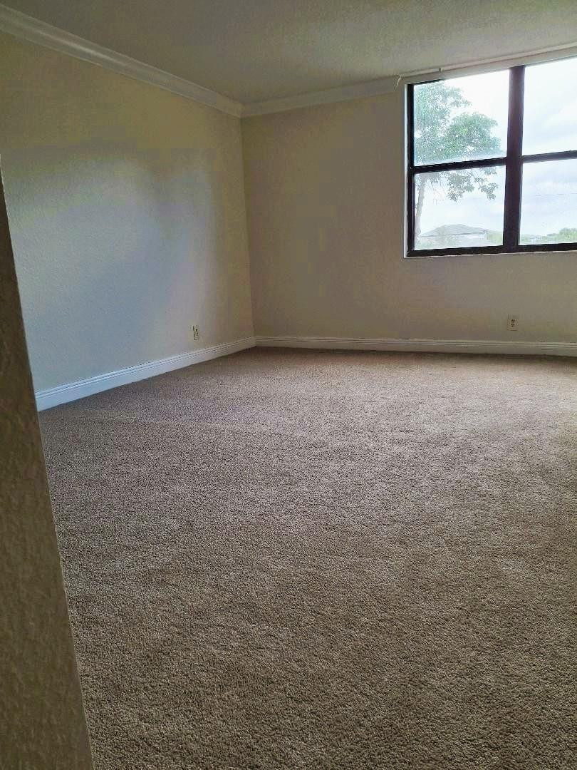 Lake Emerald - Residential Lease