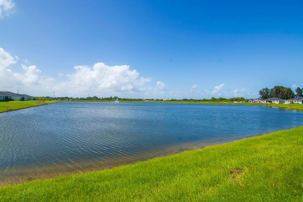 HAMPTON PARK PD PHASE 1 - Residential Lease
