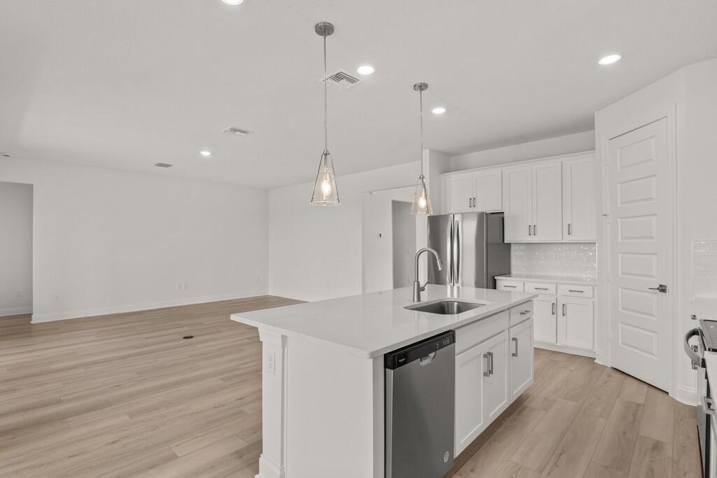 HAMPTON PARK PD PHASE 1 - Residential Lease