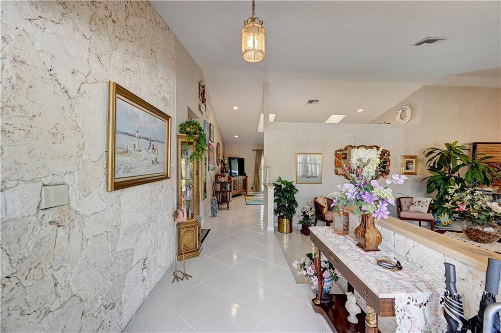 Cypress Glen 104-26 B - Residential