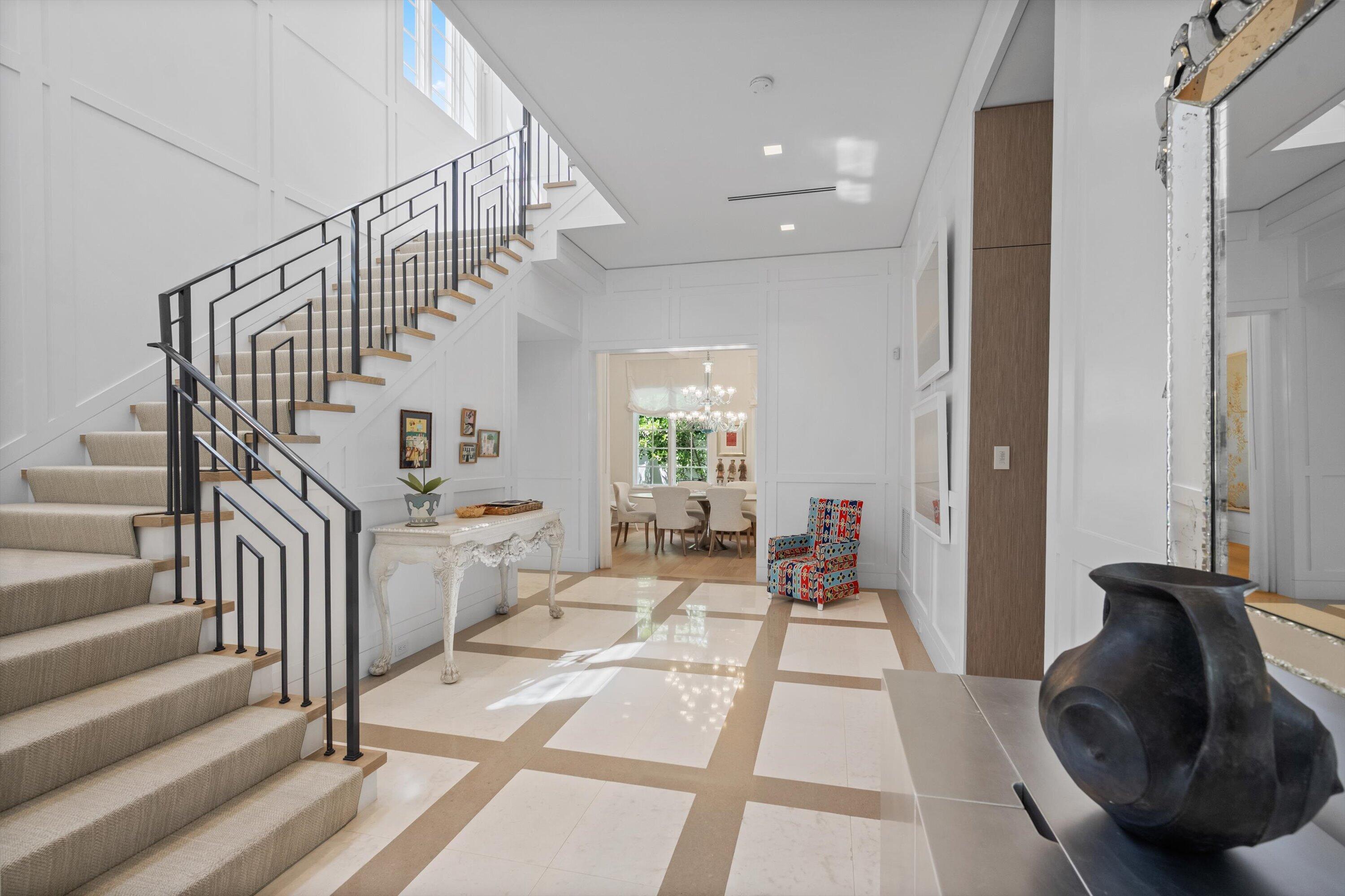 M M W BEACHHOUSE LOT PL - Residential