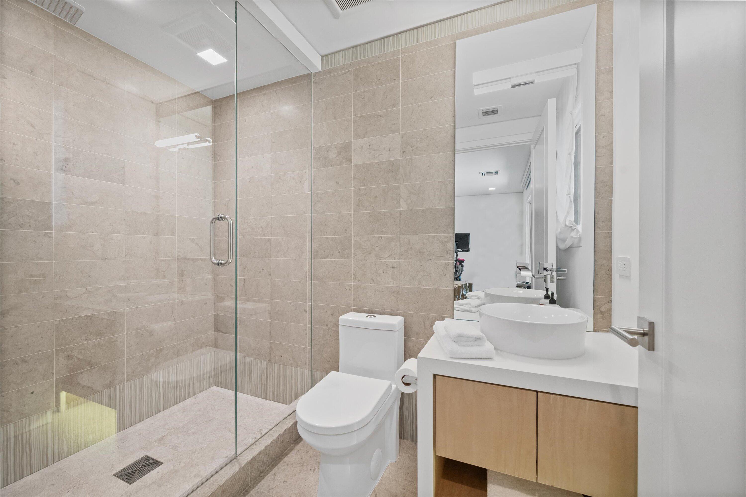 M M W BEACHHOUSE LOT PL - Residential