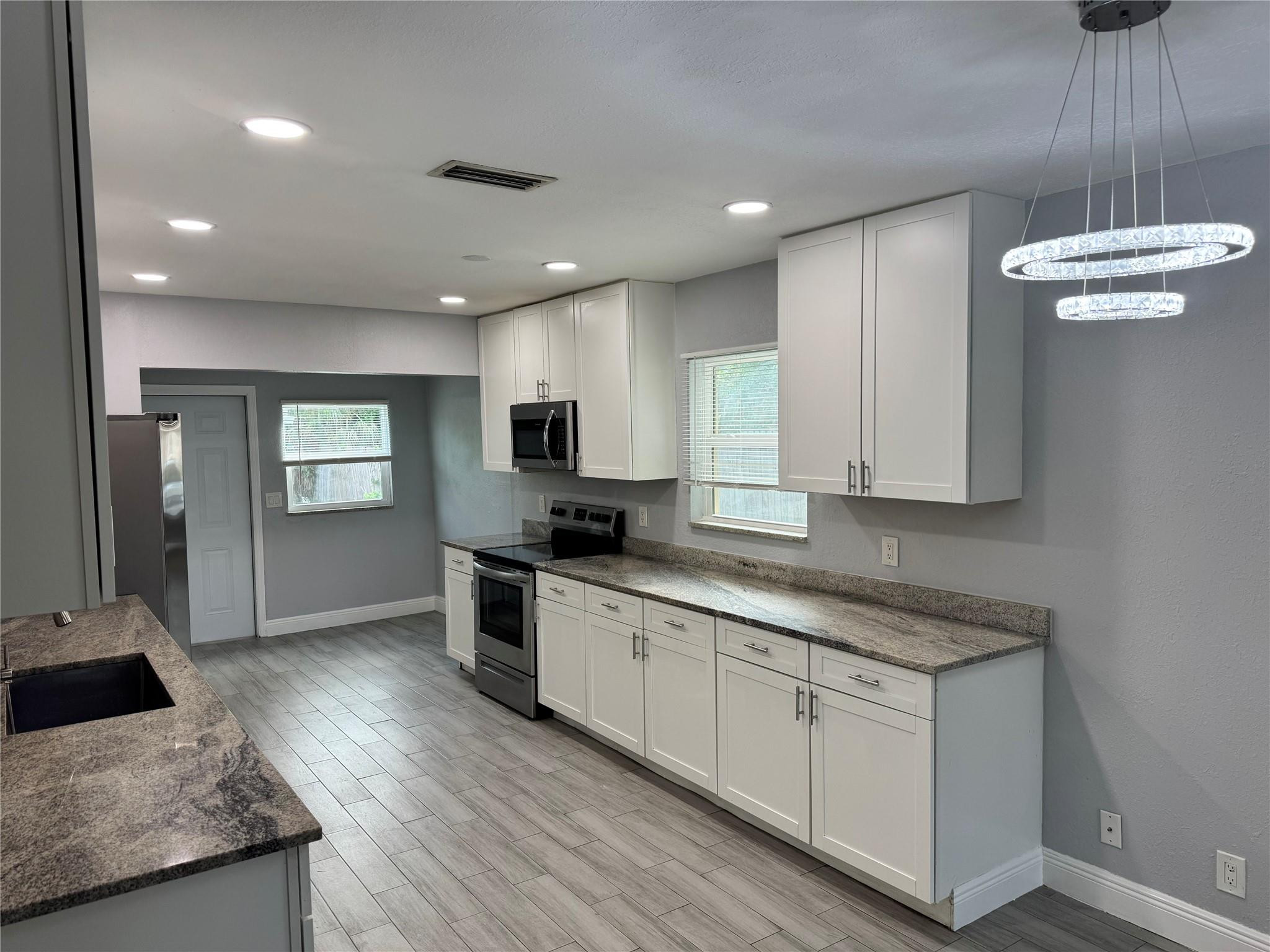 COLE ADD TO POMPANO - Residential Lease