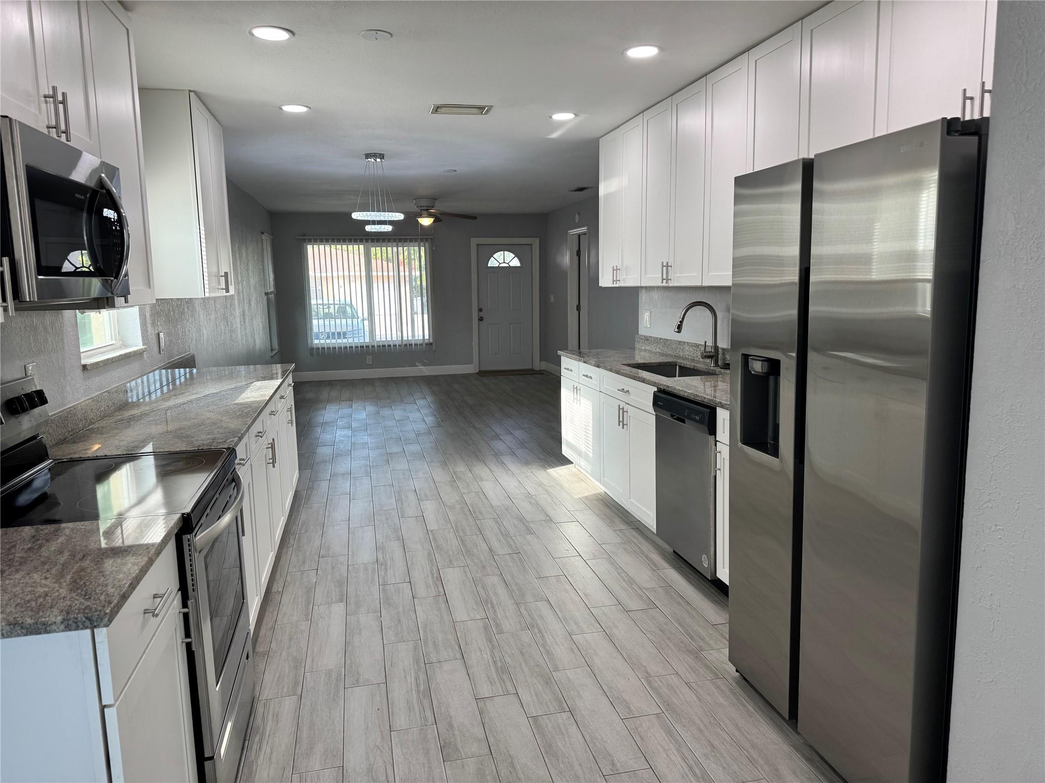 COLE ADD TO POMPANO - Residential Lease